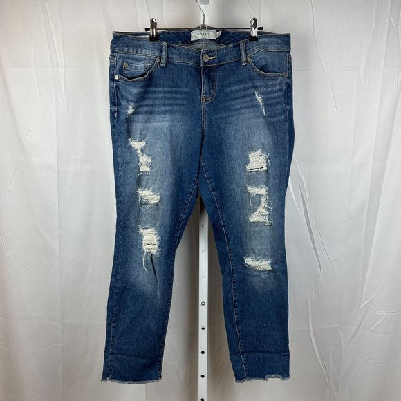 torrid Denim - Womens Torrid Distressed Raw Hem Boyfriend Fit Denim Jeans Size 12
